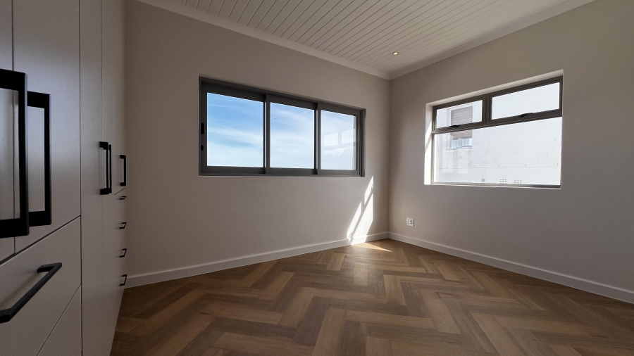 3 Bedroom Property for Sale in Yzerfontein Western Cape